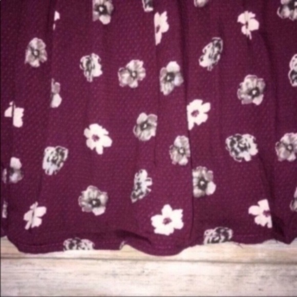 NWT Blu Pepper Burgundy Floral Blouse - Picture 5 of 5